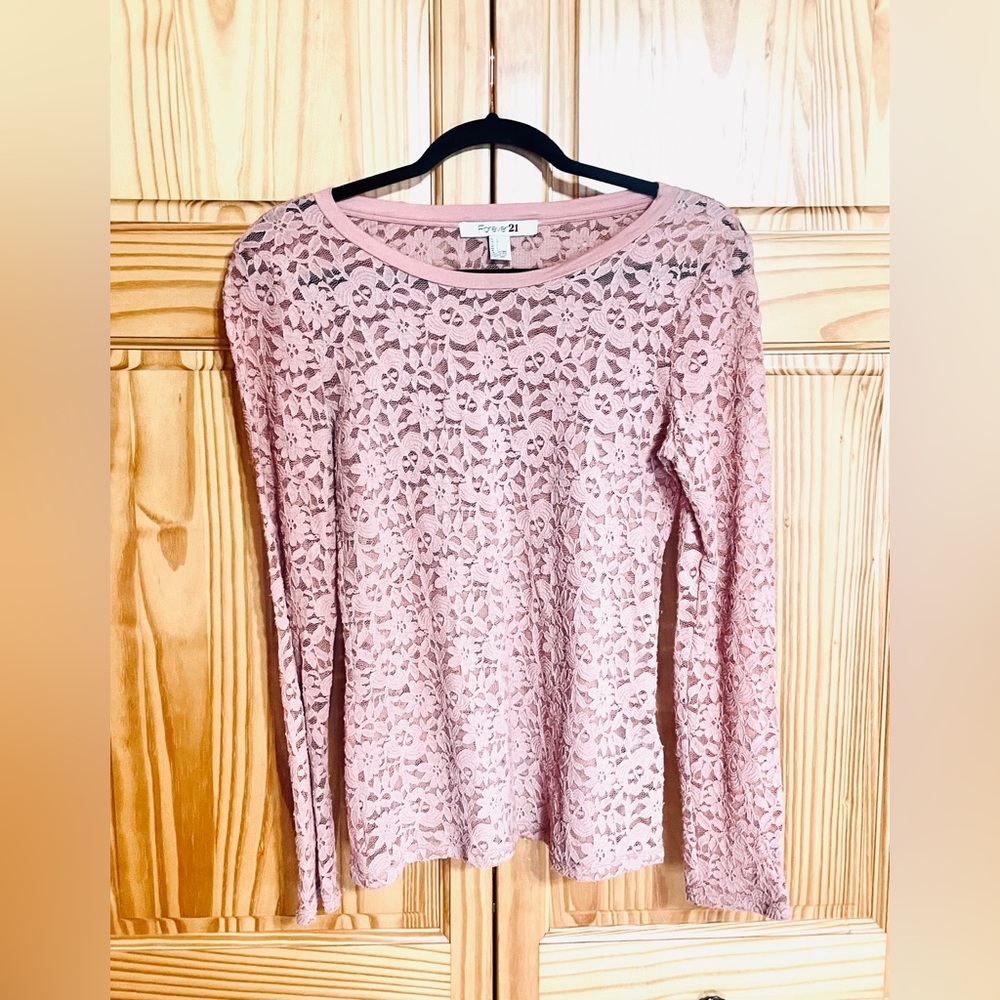 Forever 21 Peach/Pink Lace Long Sleeve Crew Neck Top Sz L
